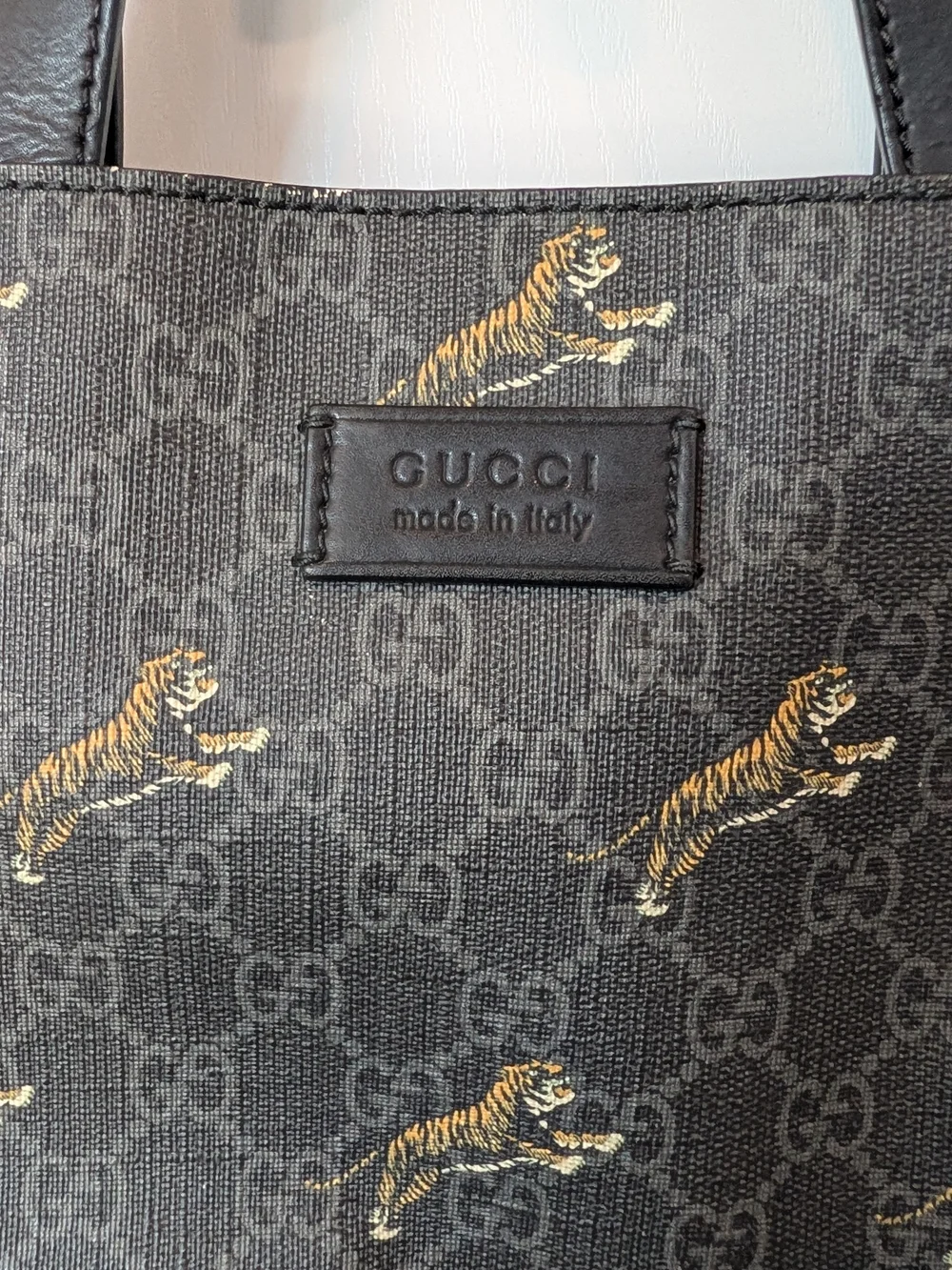 Gucci Black GG Supreme Tiger Print Tote Bag